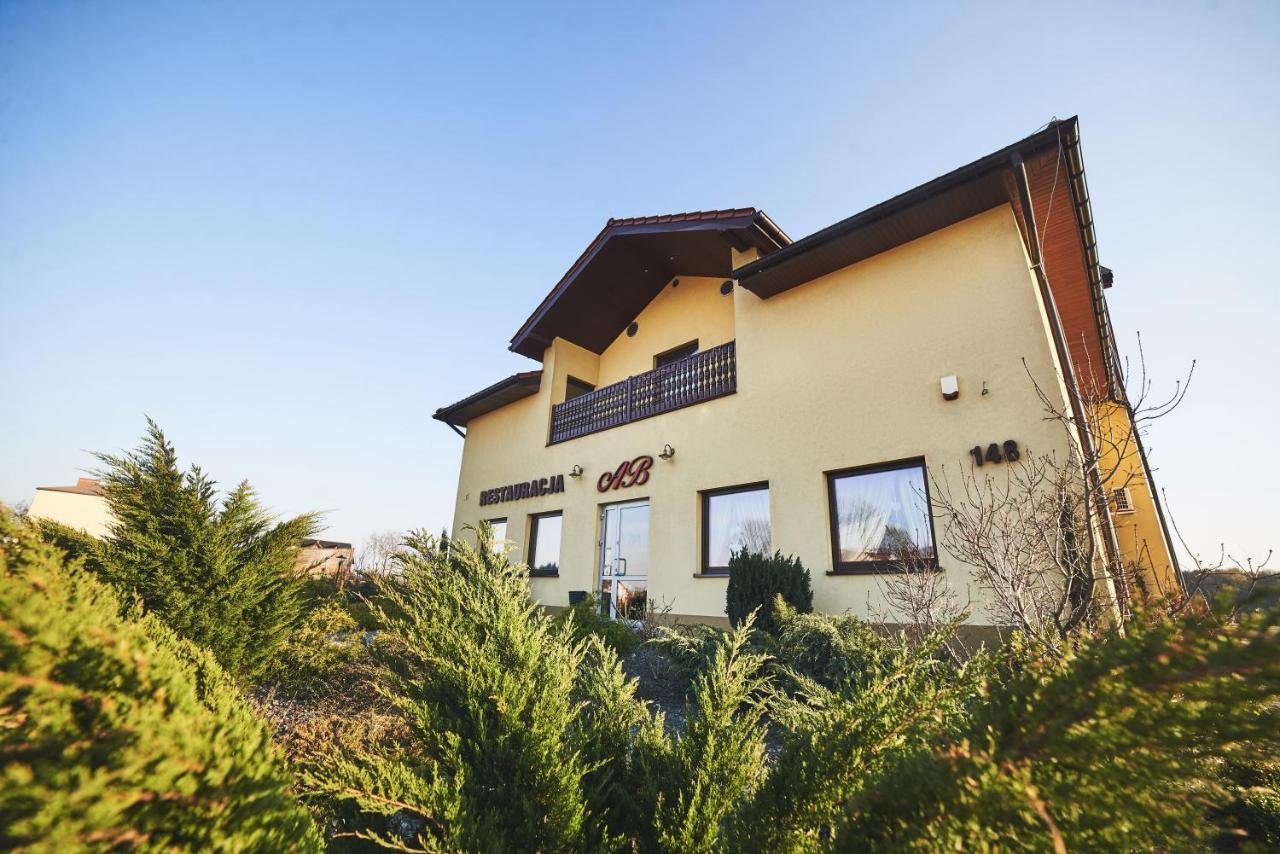 Hotel Ab Тичи Екстериор снимка